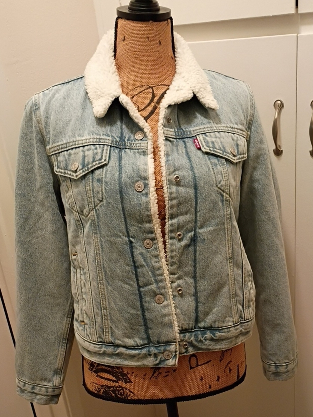 Levi's Light Blue Denim Jacket with White Sherpa Collar For Women